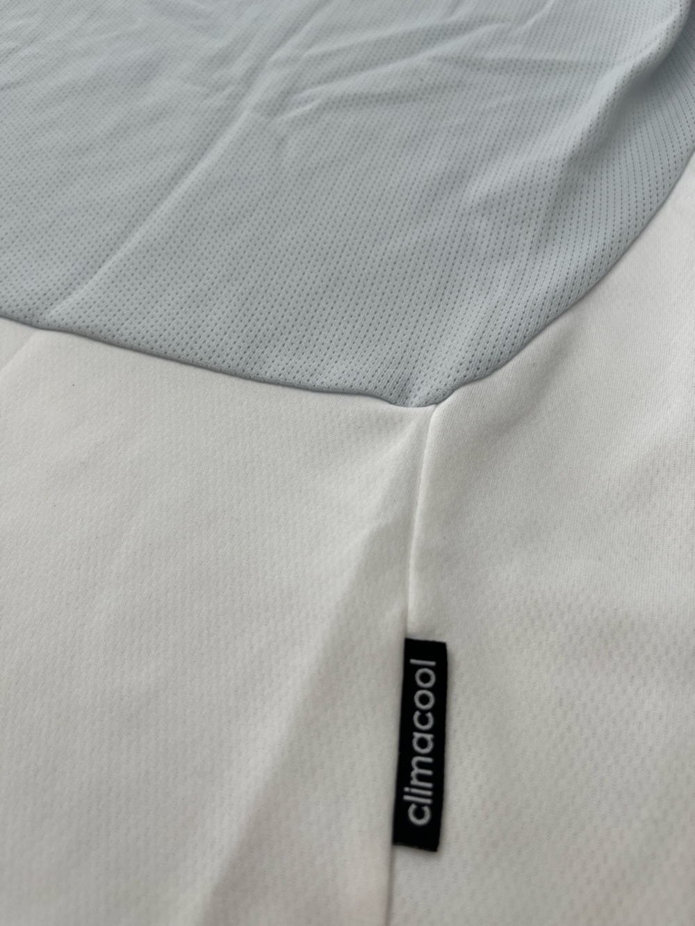 NWOT adidas Short Sleeve Athletic Tee with Three Stripes - Picture 4 of 6